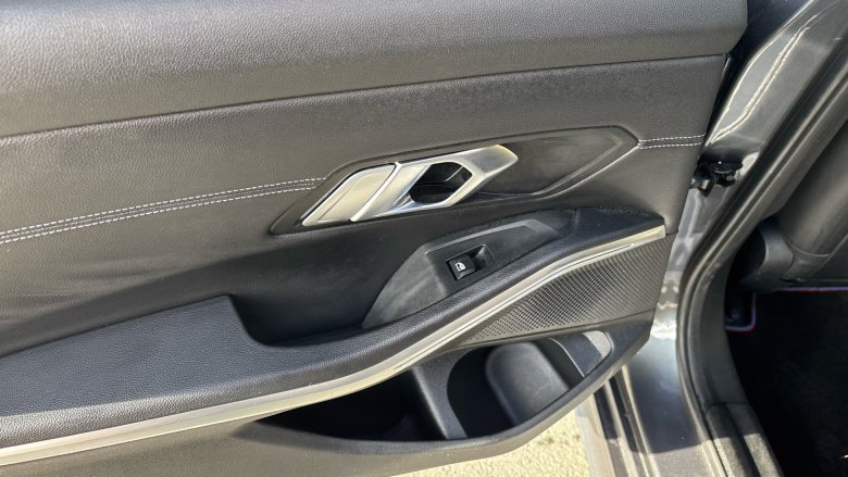 BMW 3 Series 320d MHT M Sport 5dr Step Auto Diesel Estate